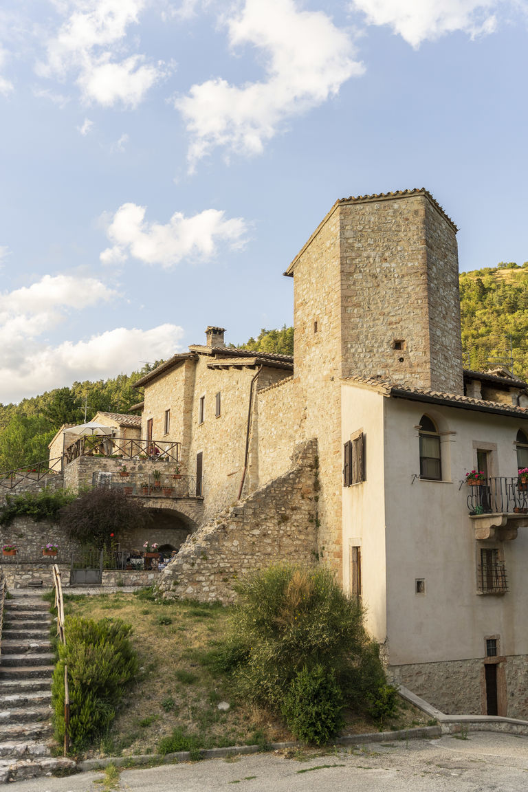 Italianway Campello sul Clitunno Ospitaci Casa Piccolo Borgo