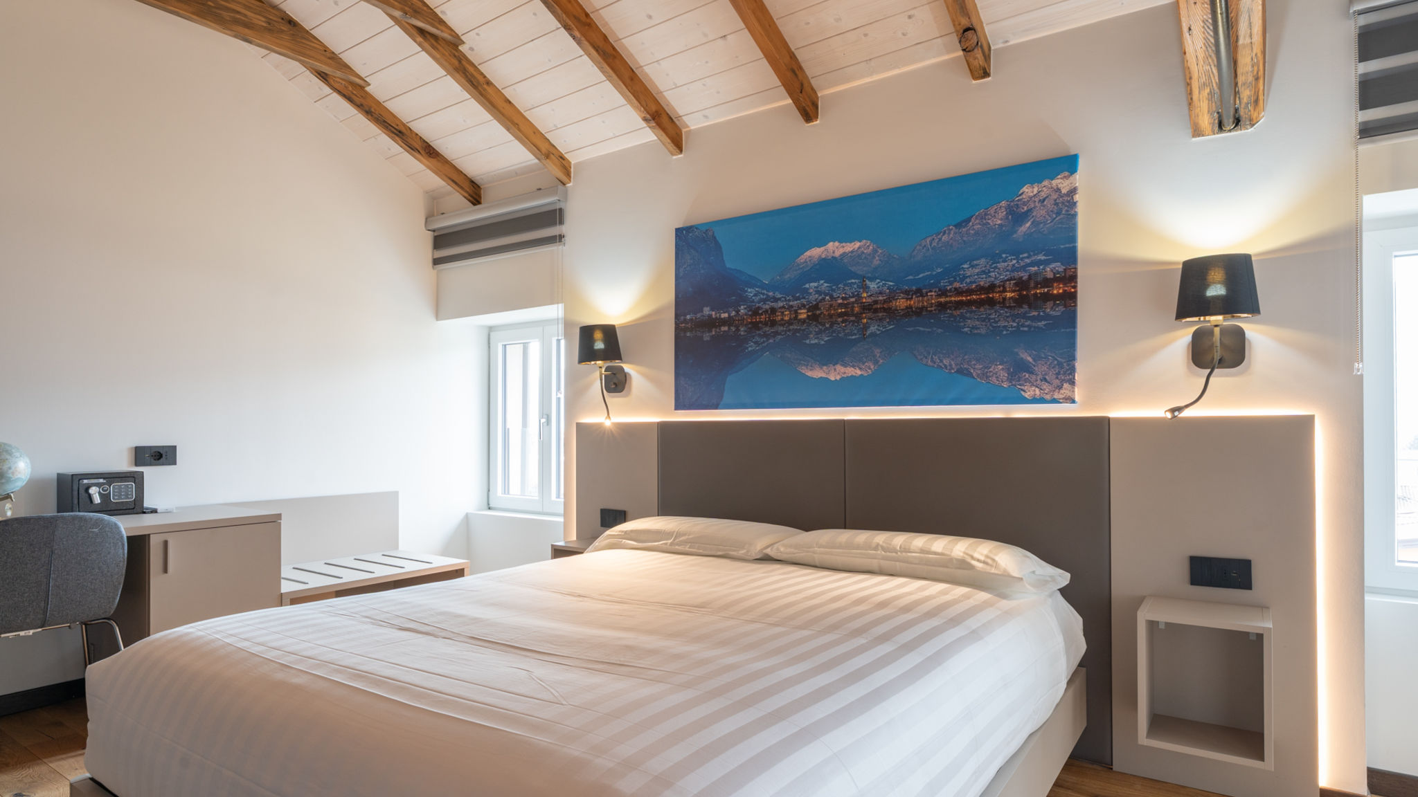 Italianway Calolziocorte 4 Elements - Italian GuestHouse - Lava Suite