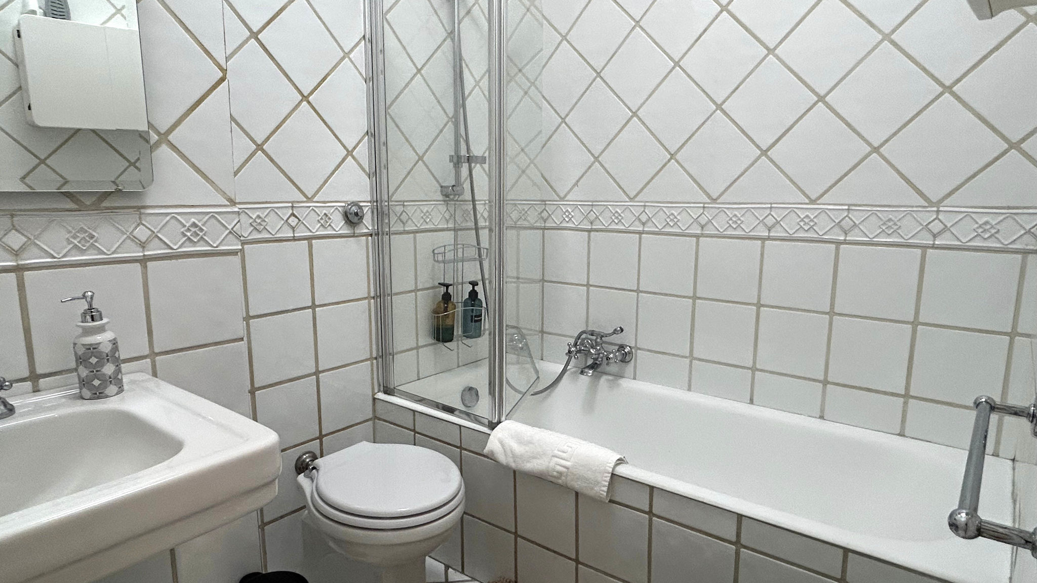 Italianway Roma Tiziano House by Ghor