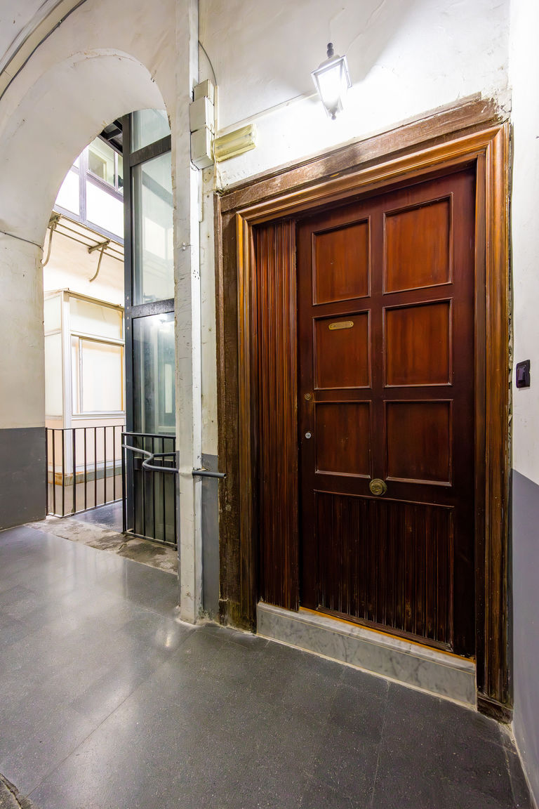 Italianway Napoli Modern Spacious Apartment in the Heart of Naples 