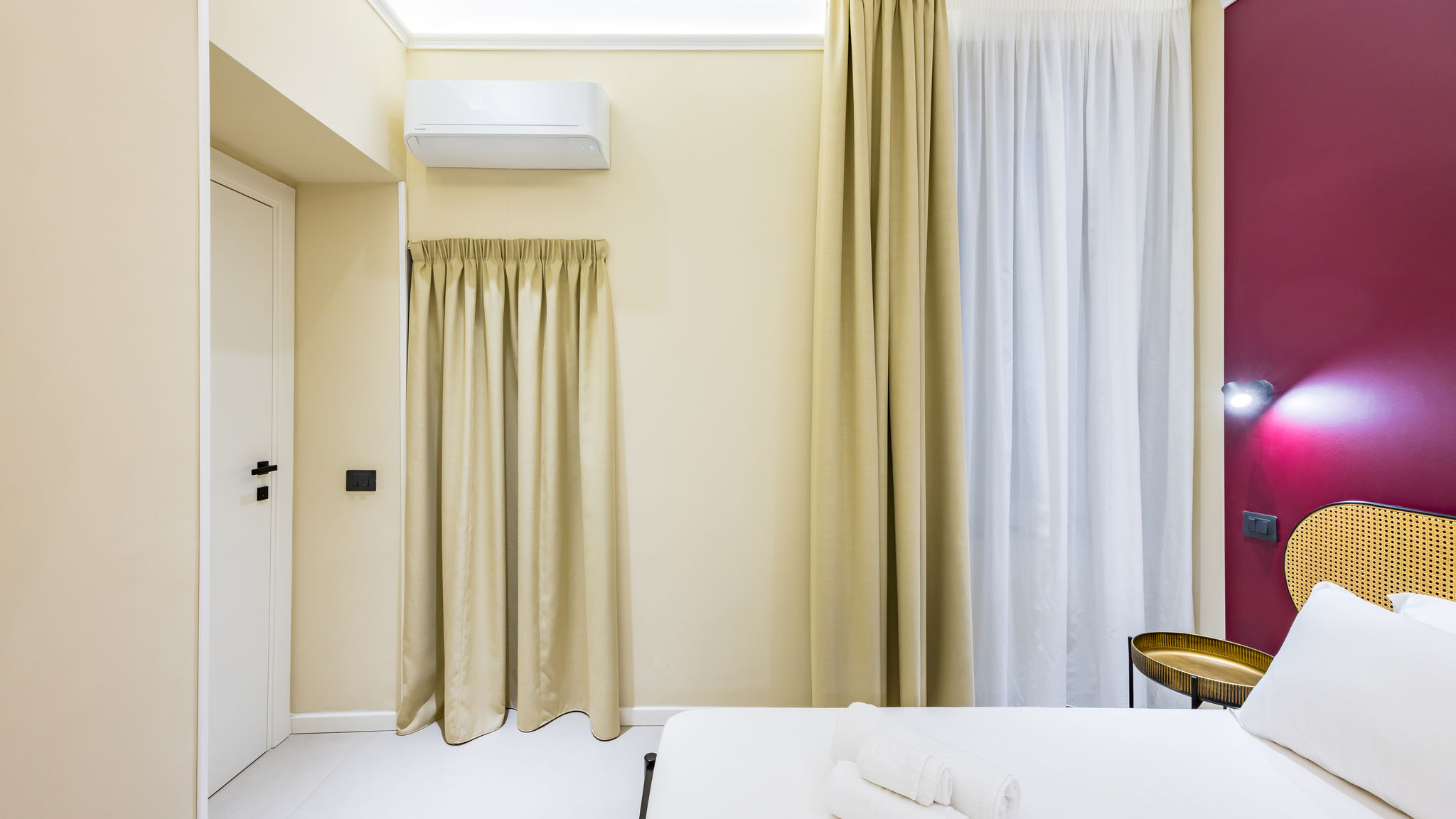 Italianway Napoli Modern Spacious Apartment in the Heart of Naples 