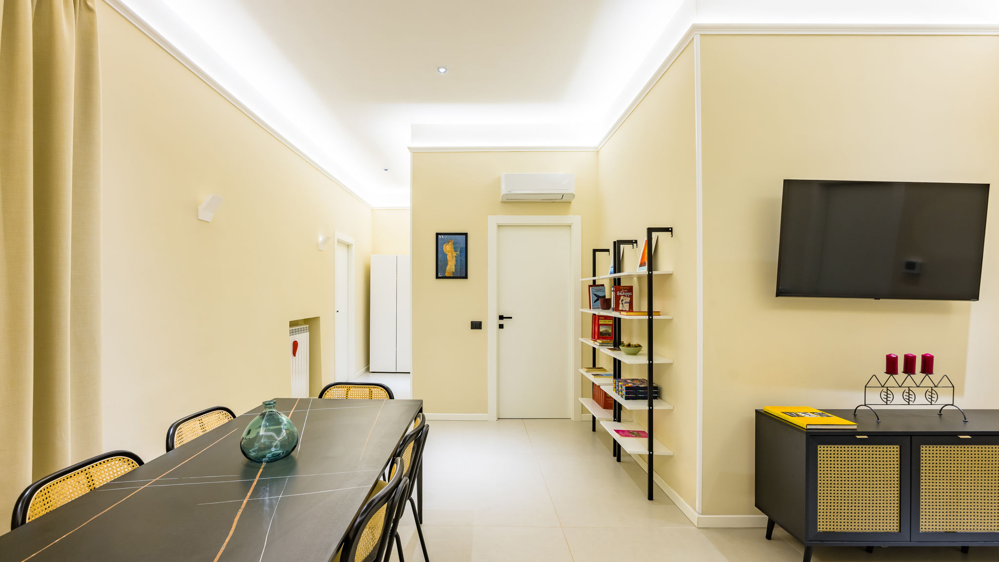 Italianway Napoli Modern Spacious Apartment in the Heart of Naples 