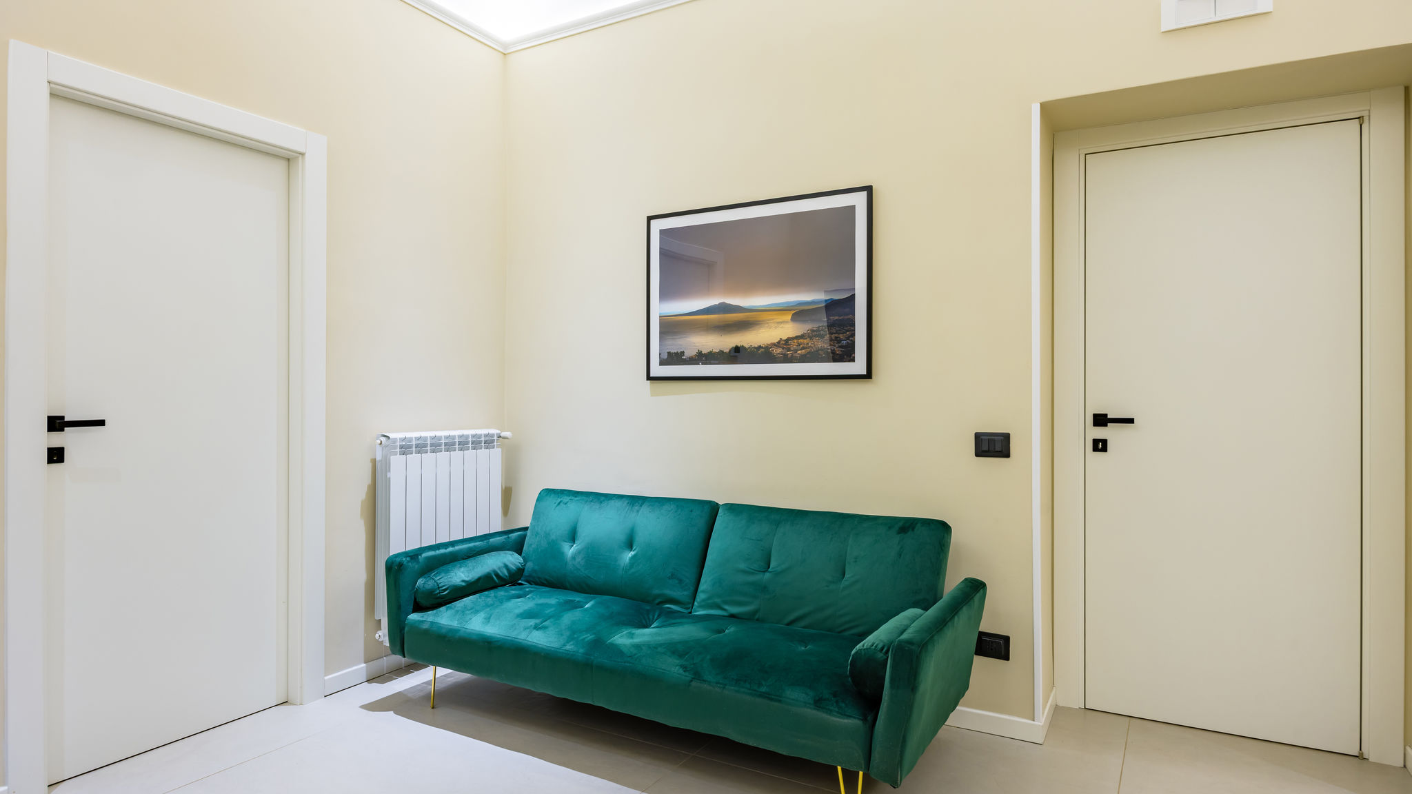 Italianway Napoli Modern Spacious Apartment in the Heart of Naples 
