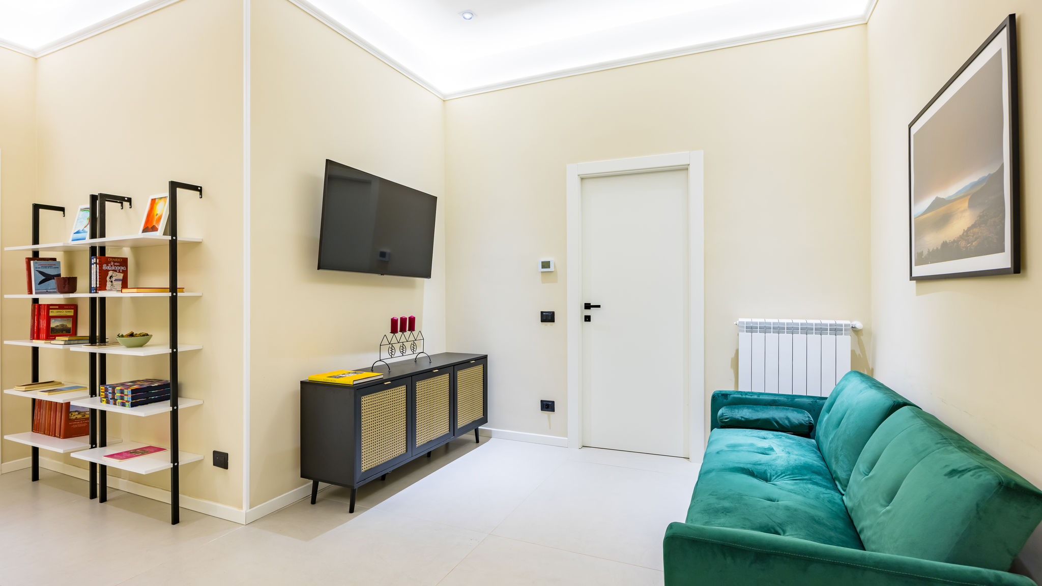 Italianway Napoli Modern Spacious Apartment in the Heart of Naples 