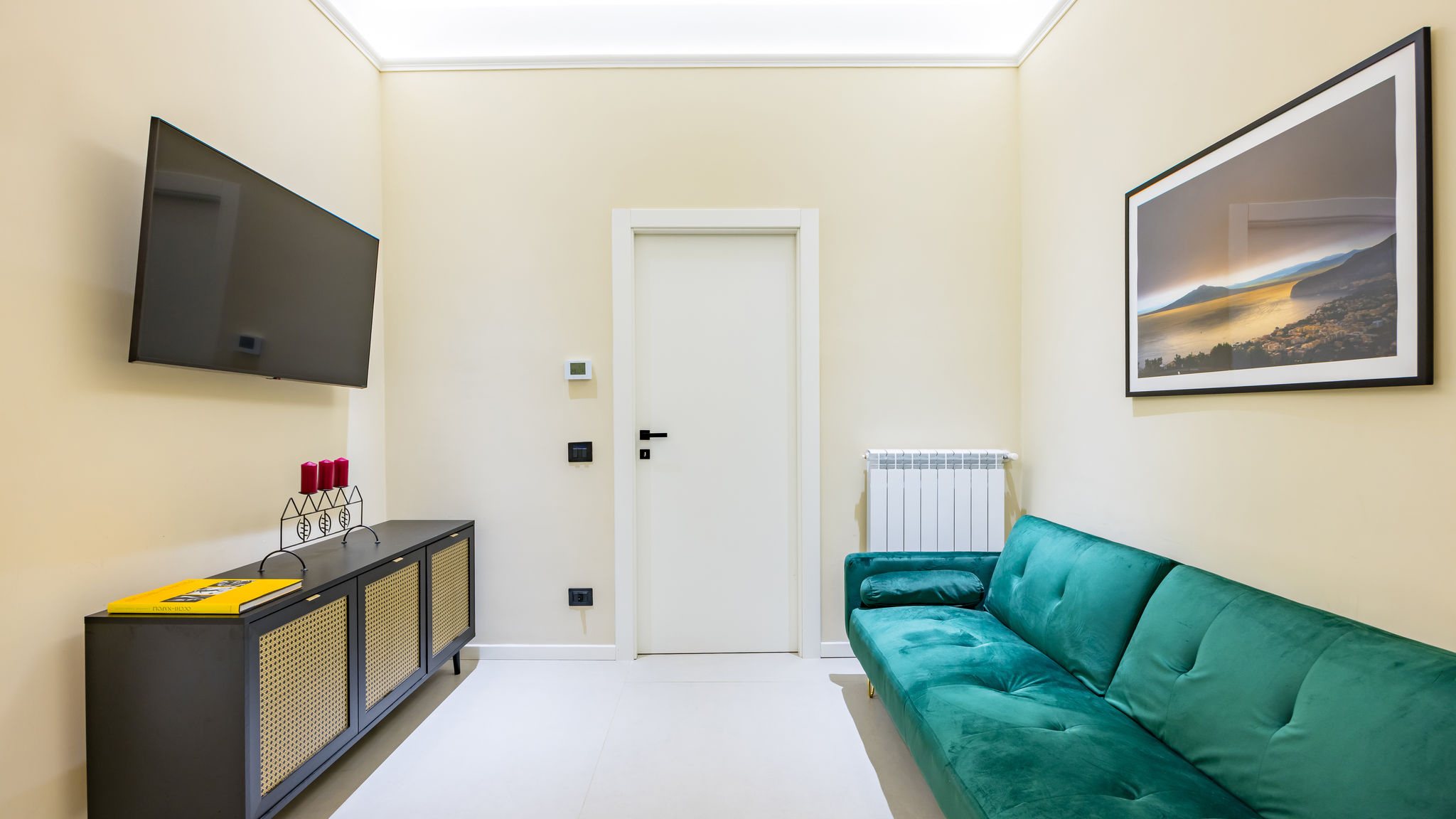 Italianway Napoli Modern Spacious Apartment in the Heart of Naples 