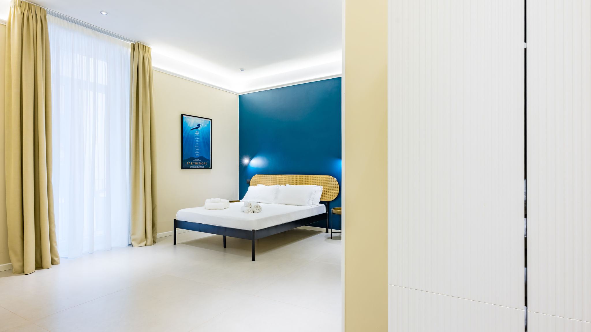 Italianway Napoli Modern Spacious Apartment in the Heart of Naples 