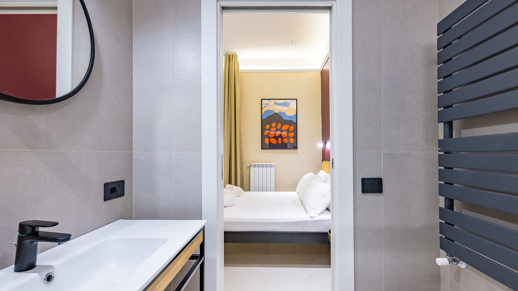 Italianway Napoli Modern Spacious Apartment in the Heart of Naples 