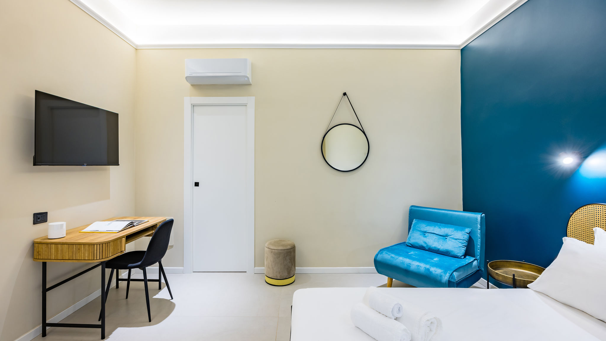 Italianway Napoli Modern Spacious Apartment in the Heart of Naples 