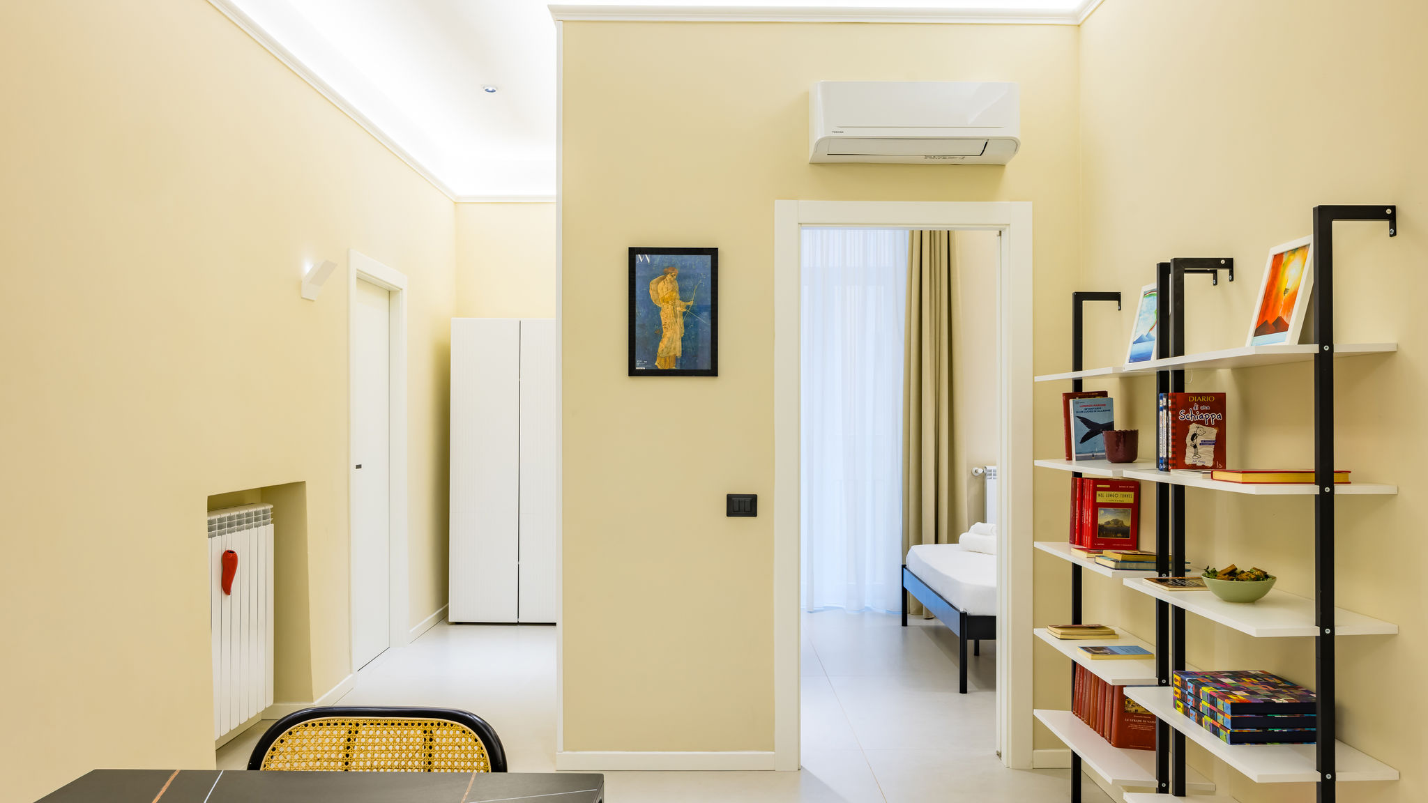 Italianway Napoli Modern Spacious Apartment in the Heart of Naples 