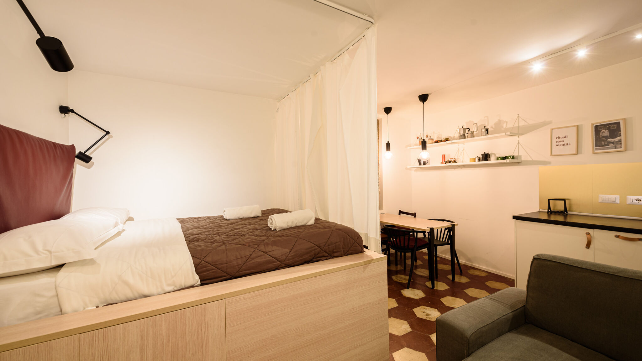 Italianway Napoli Vico Santa Luciella 20