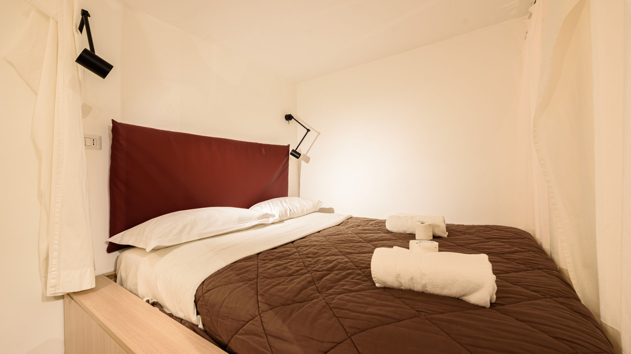 Italianway Napoli Vico Santa Luciella 20