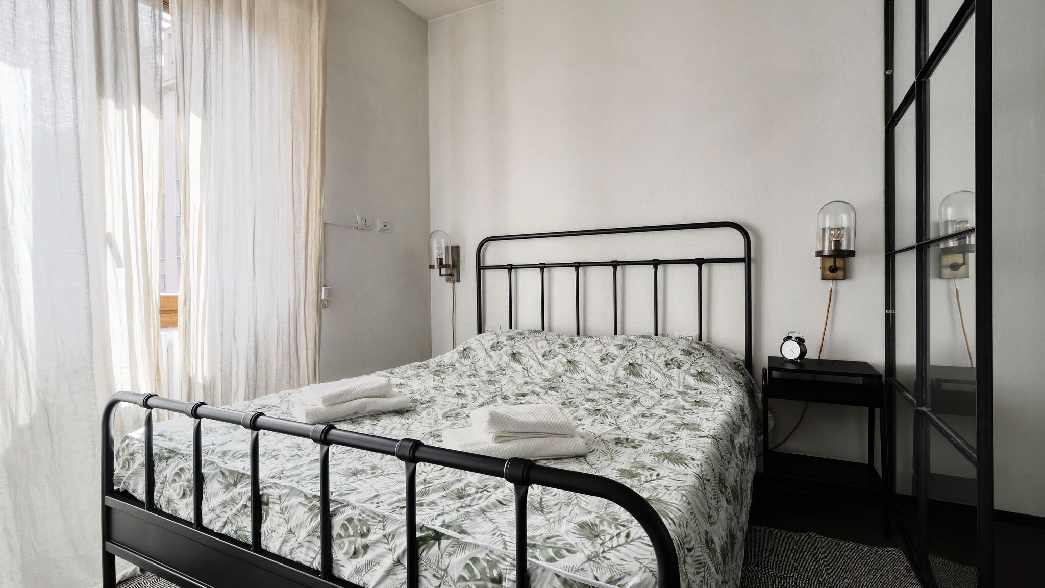 Italianway Milano Minimal Chic Studio near Milan Centrale