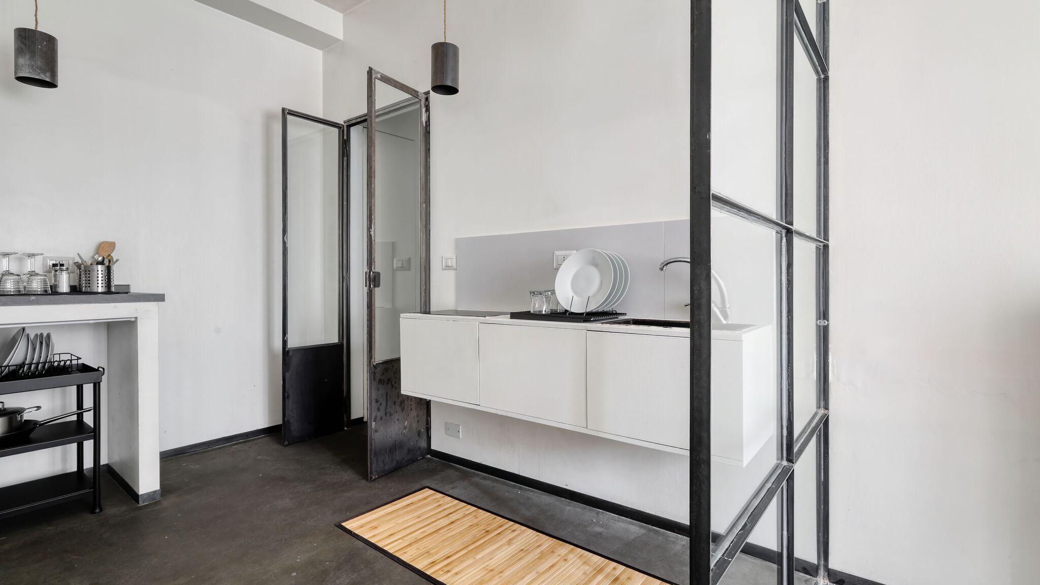 Italianway Milano Minimal Chic Studio near Milan Centrale