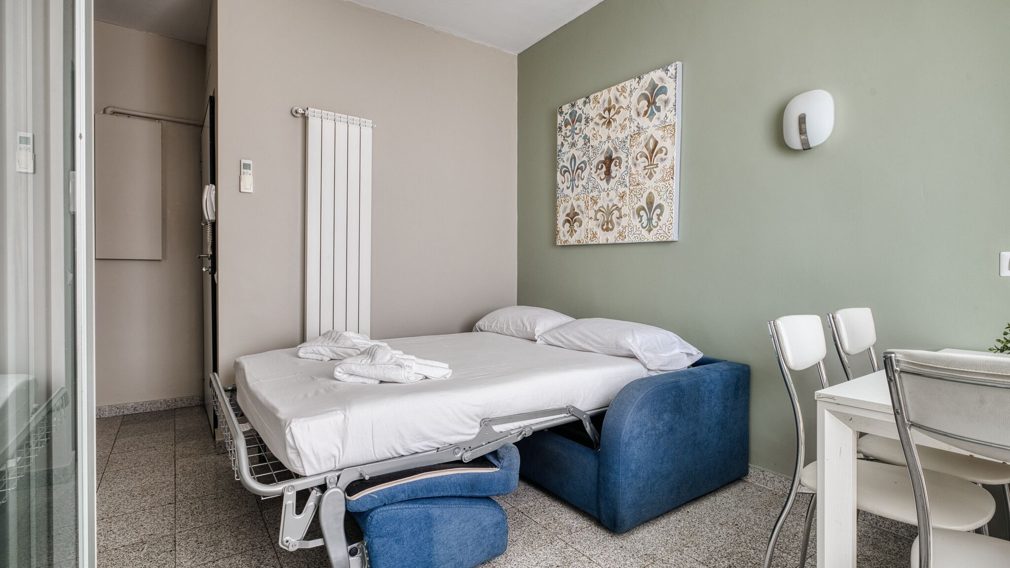 Italianway Milano City Stay for 6 – Walk to Milan’s Best Spots