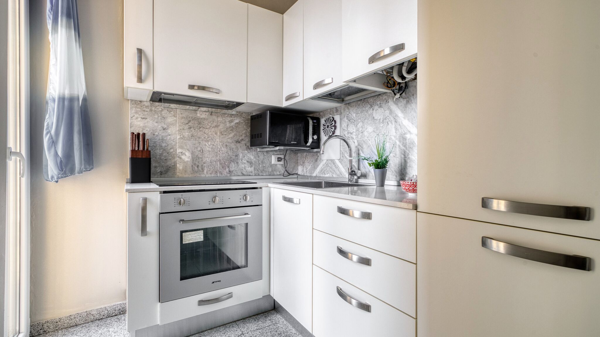 Italianway Milano City Stay for 6 – Walk to Milan’s Best Spots
