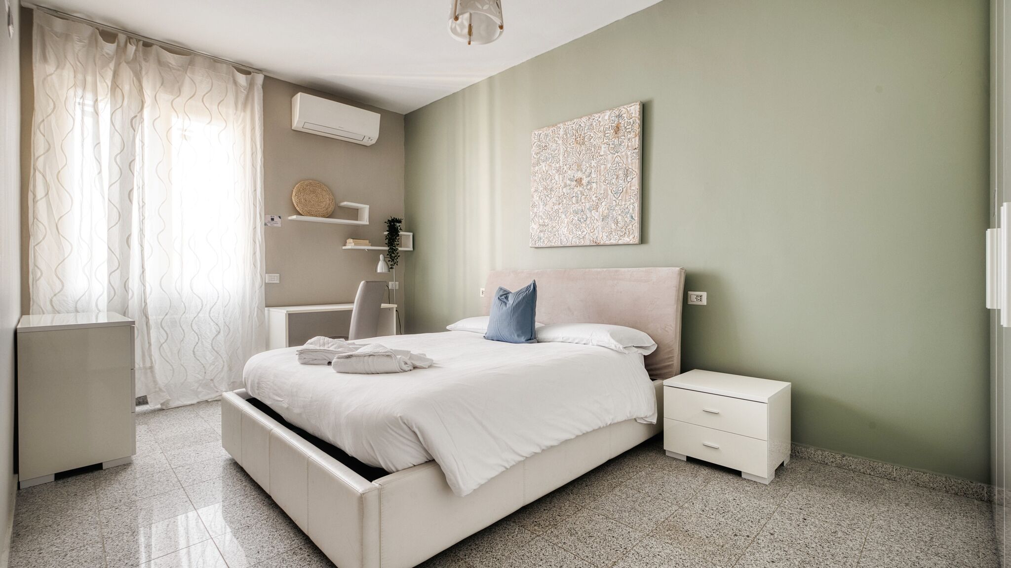 Italianway Milano City Stay for 6 – Walk to Milan’s Best Spots