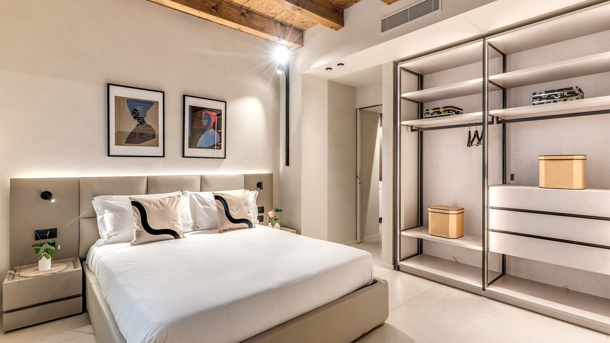 Italianway Milano Agnesi Statue - 1.001