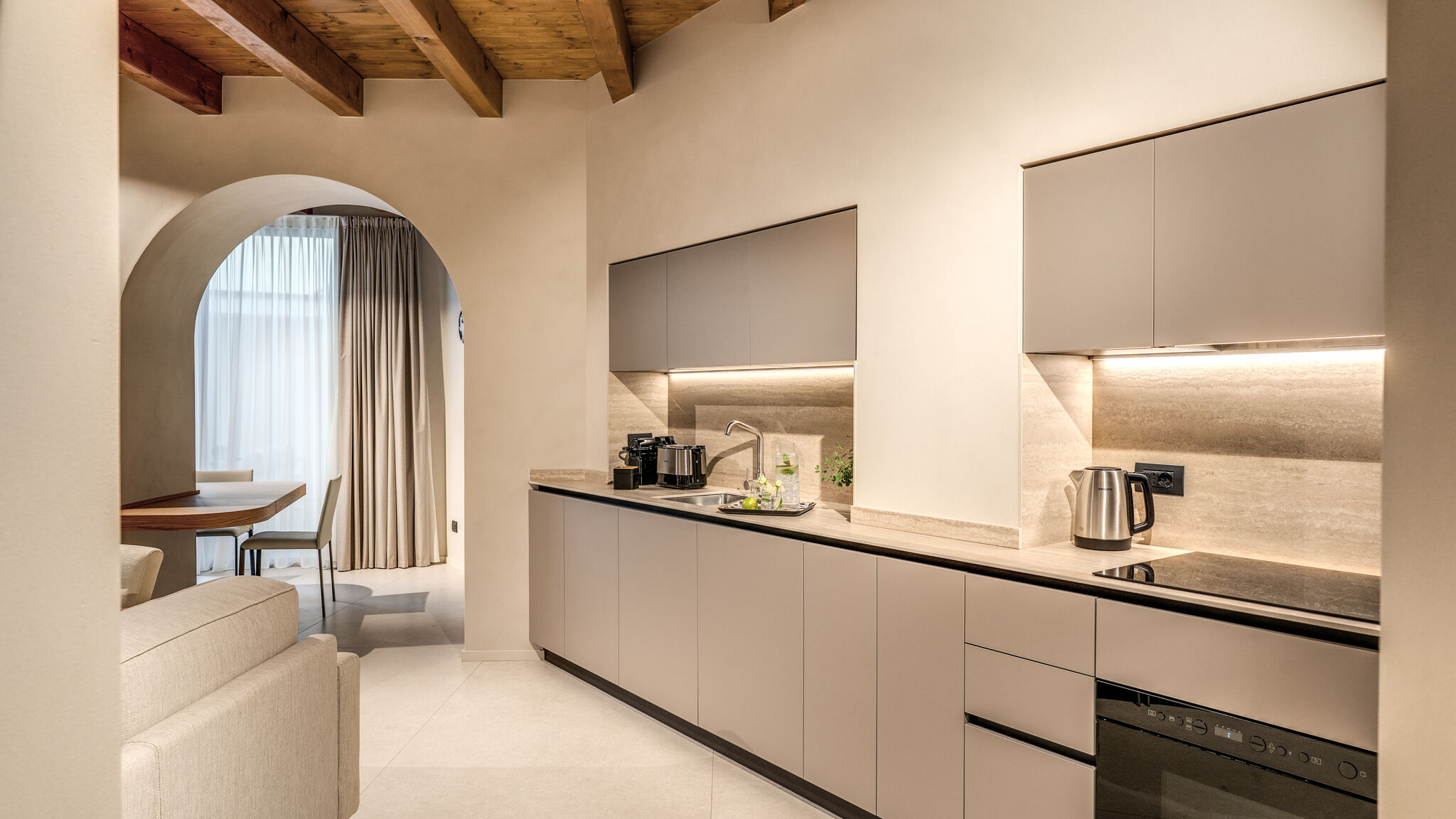 Italianway Milano Agnesi Statue - 1.001