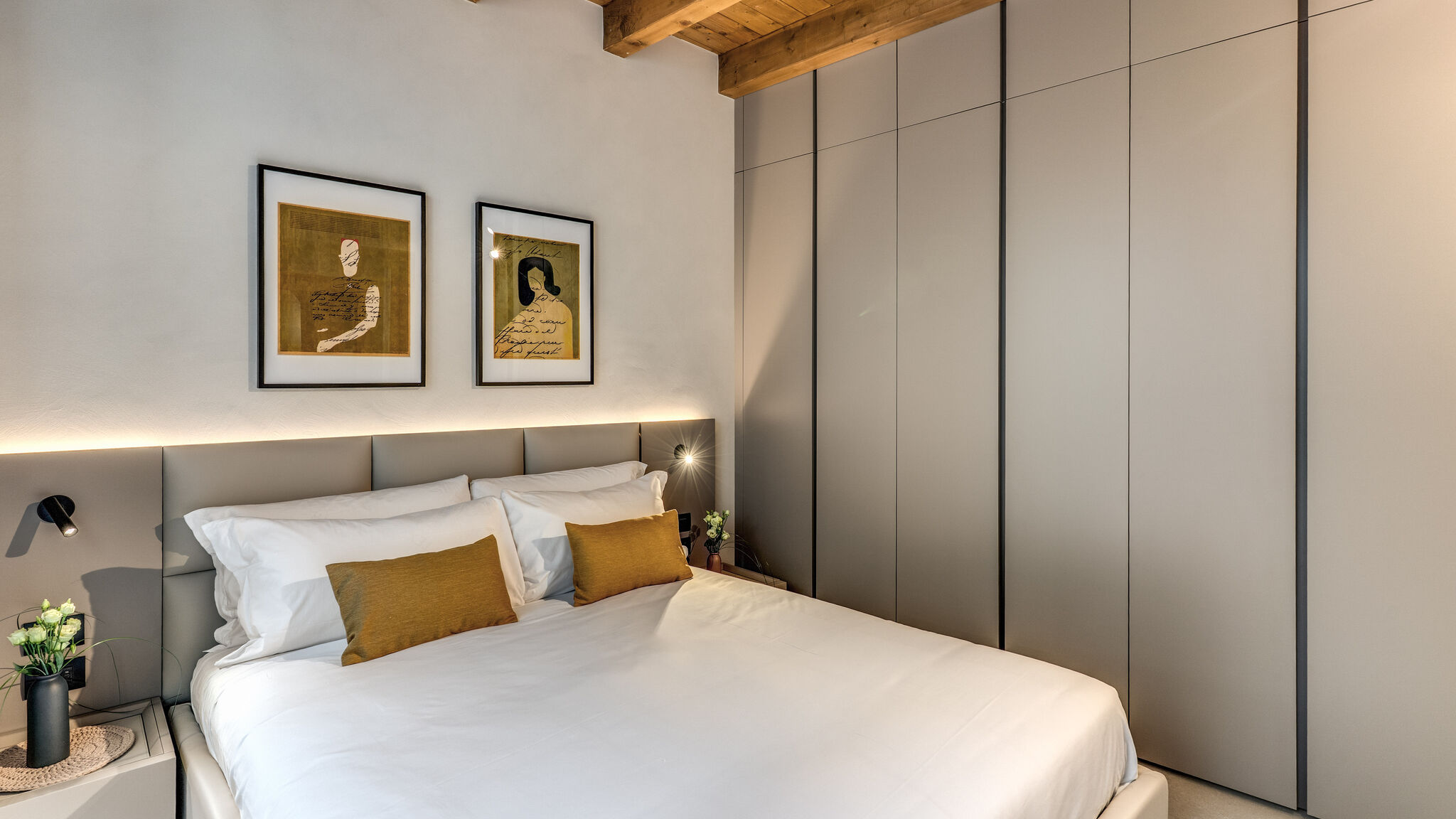 Italianway Milano Agnesi Statue - 1.002