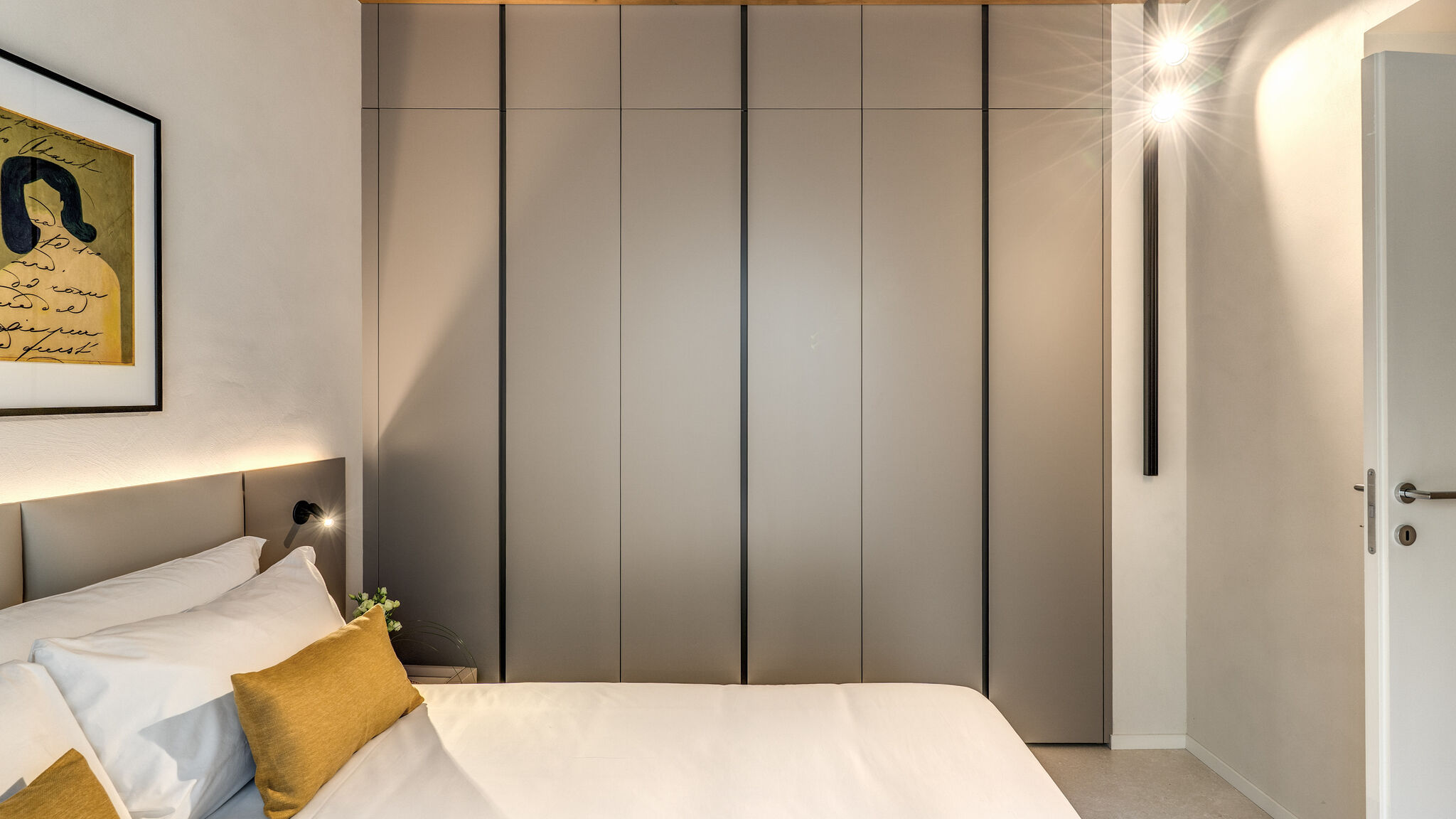 Italianway Milano Agnesi Statue - 1.002