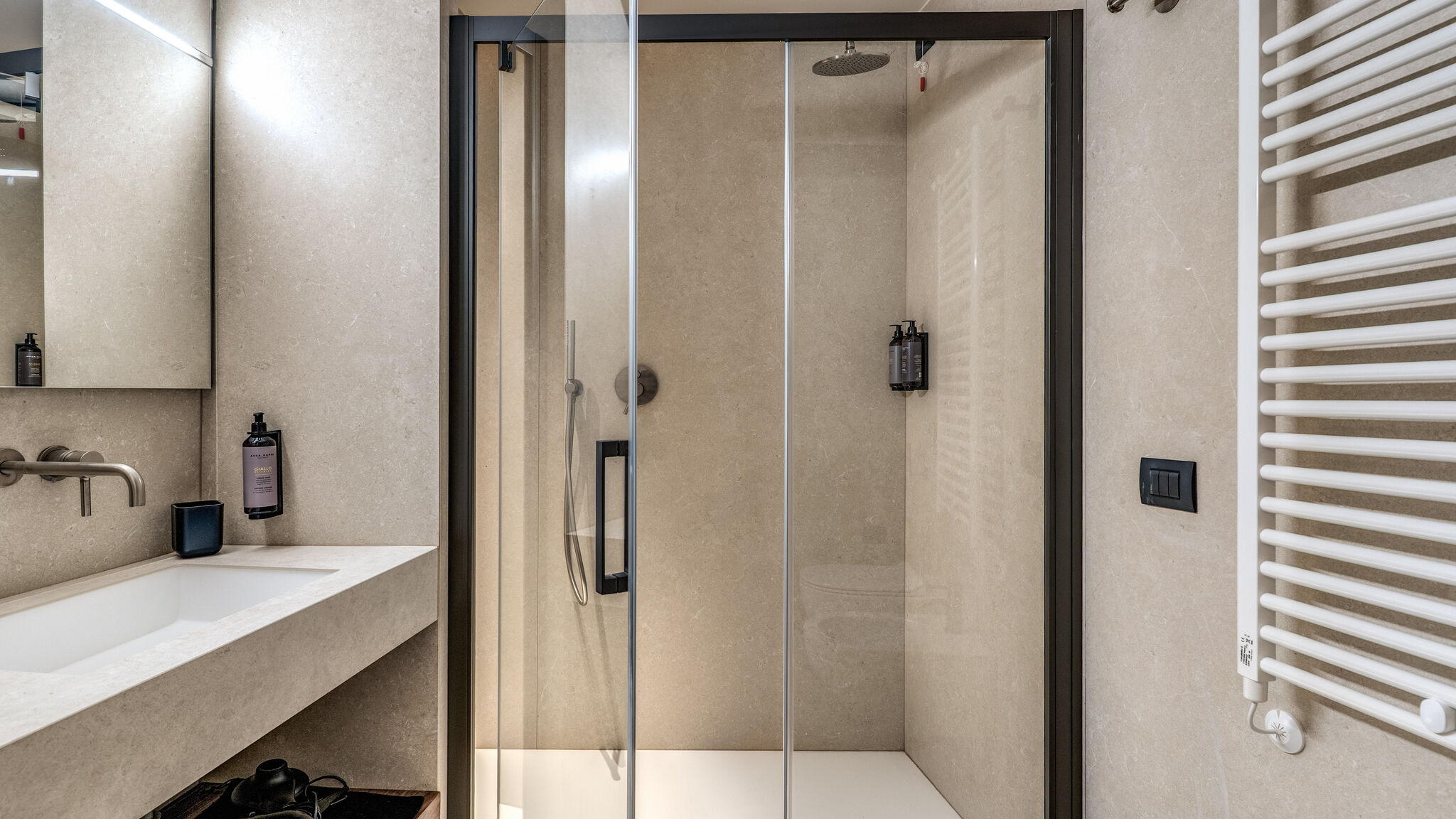 Italianway Milano Agnesi Statue - 1.002