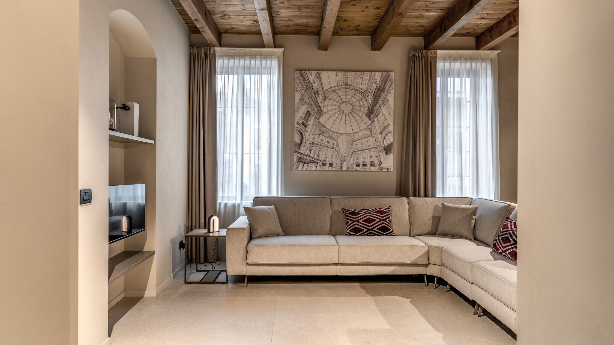 Italianway Milano Agnesi Statue - 1.002