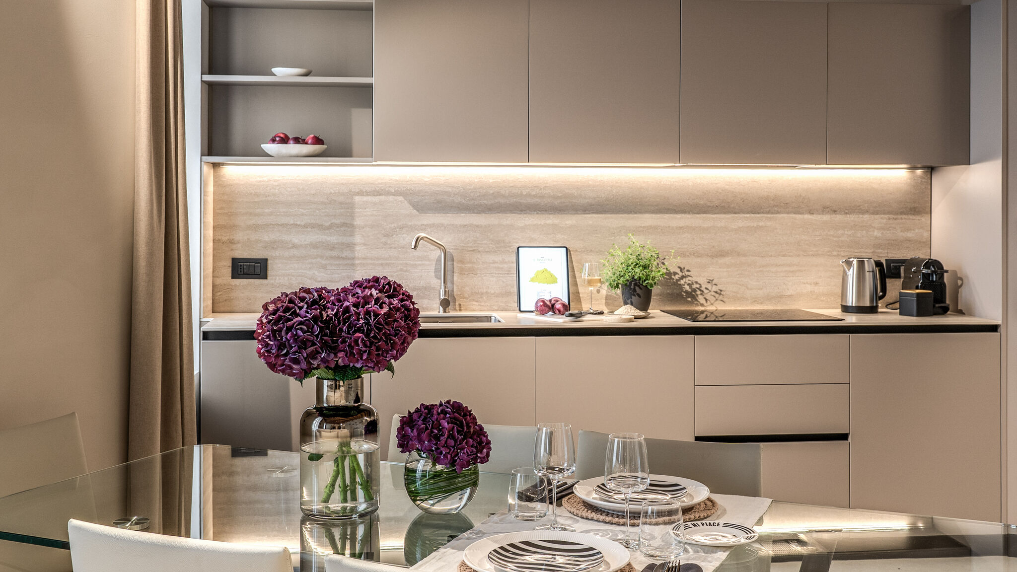 Italianway Milano Agnesi Statue - 1.002