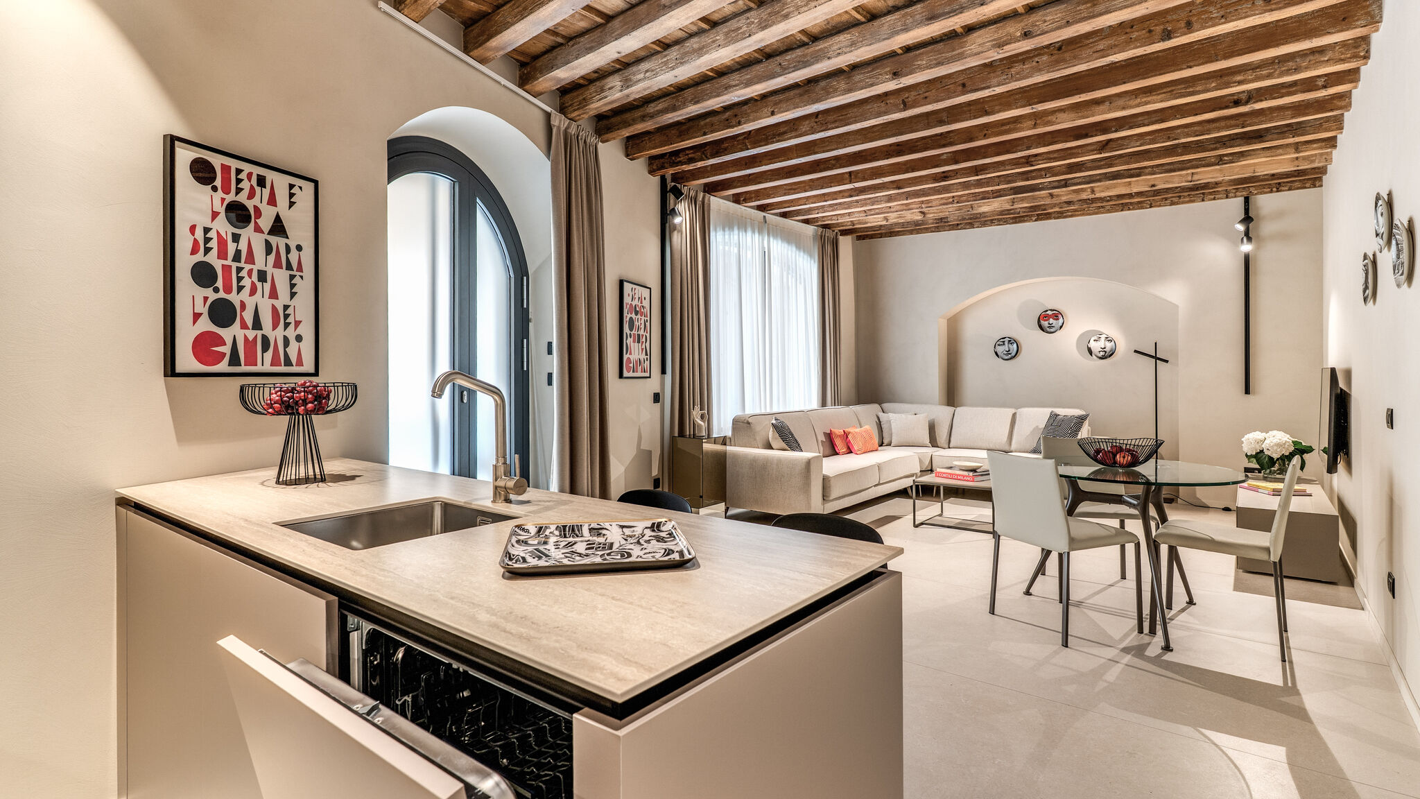 Italianway Milano Agnesi Statue - 1.003