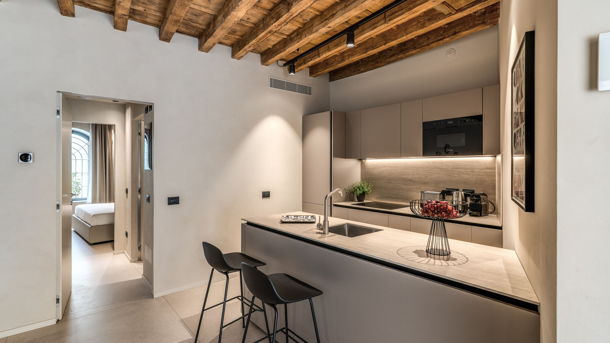 Italianway Milano Agnesi Statue - 1.003