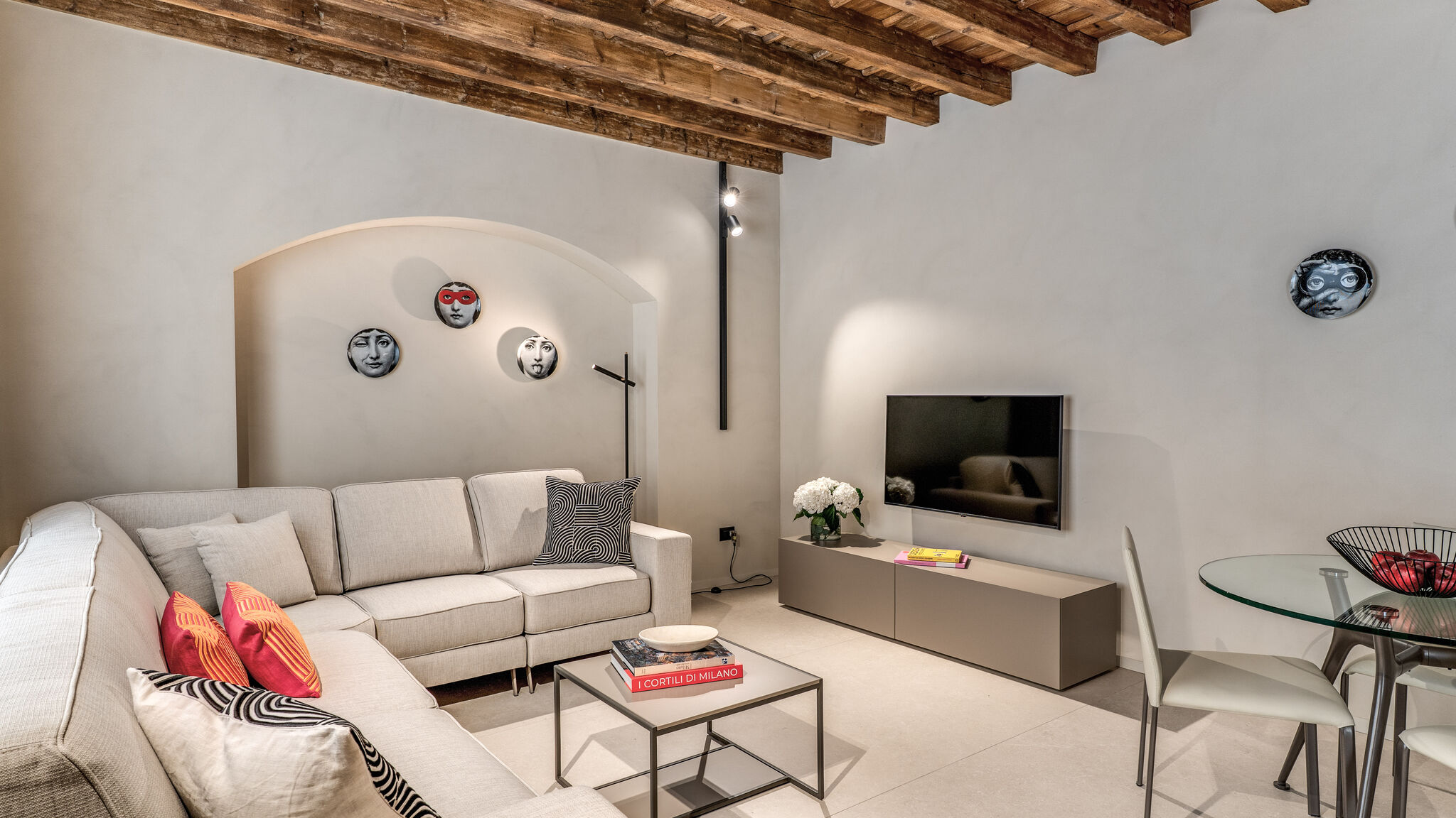 Italianway Milano Agnesi Statue - 1.003