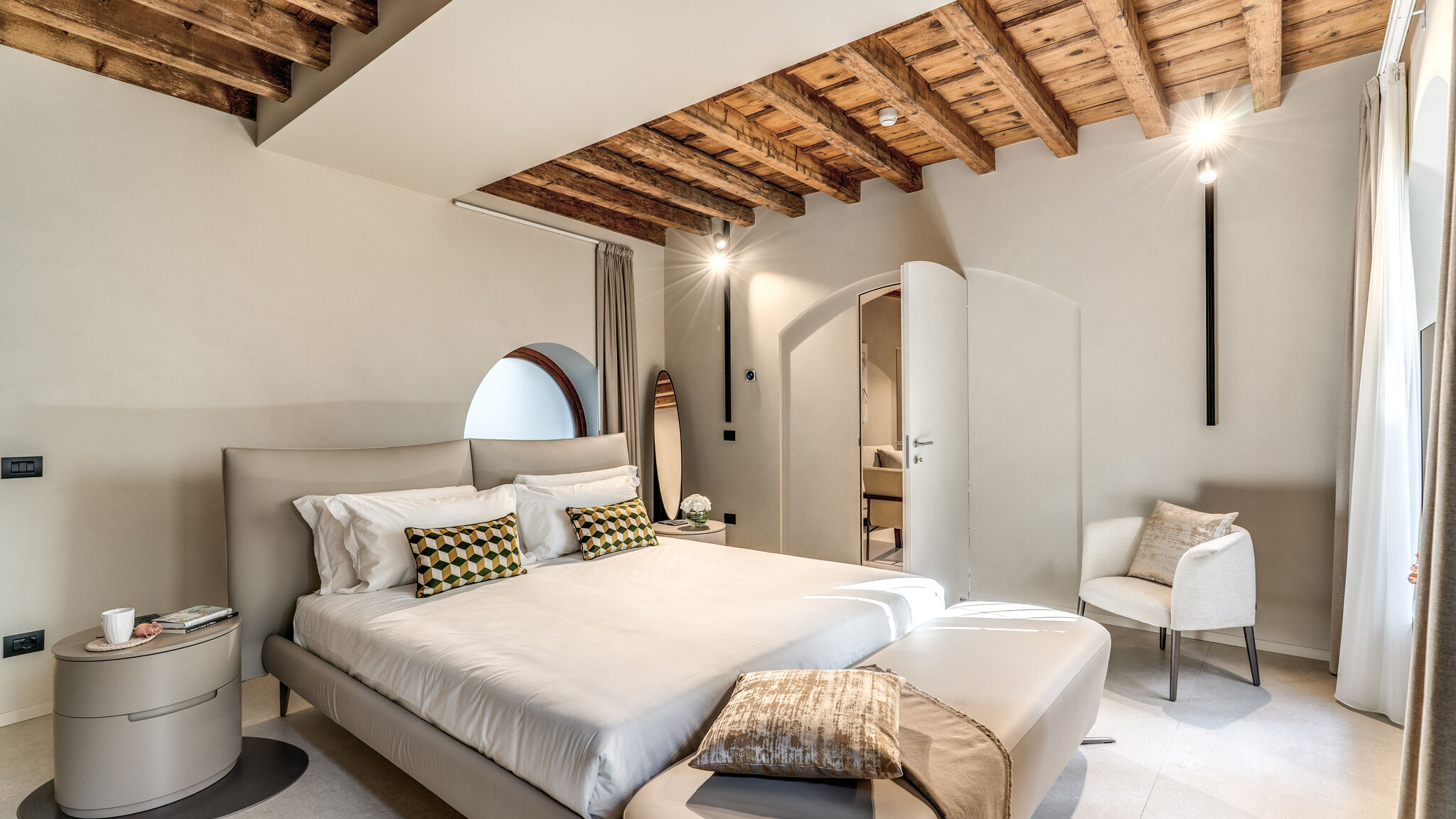 Italianway Milano Agnesi Statue - 1.004