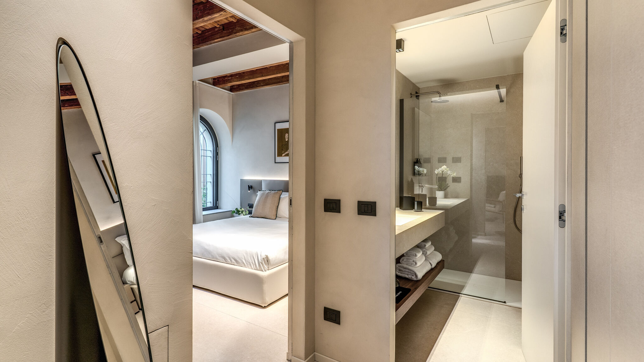 Italianway Milano Agnesi Statue - 1.004