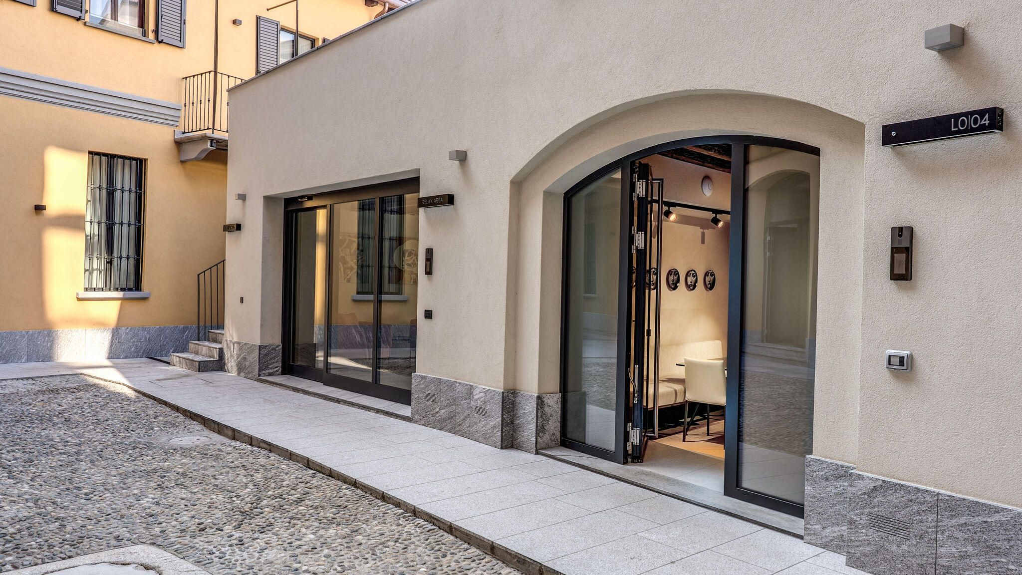 Italianway Milano Agnesi Statue - 1.004