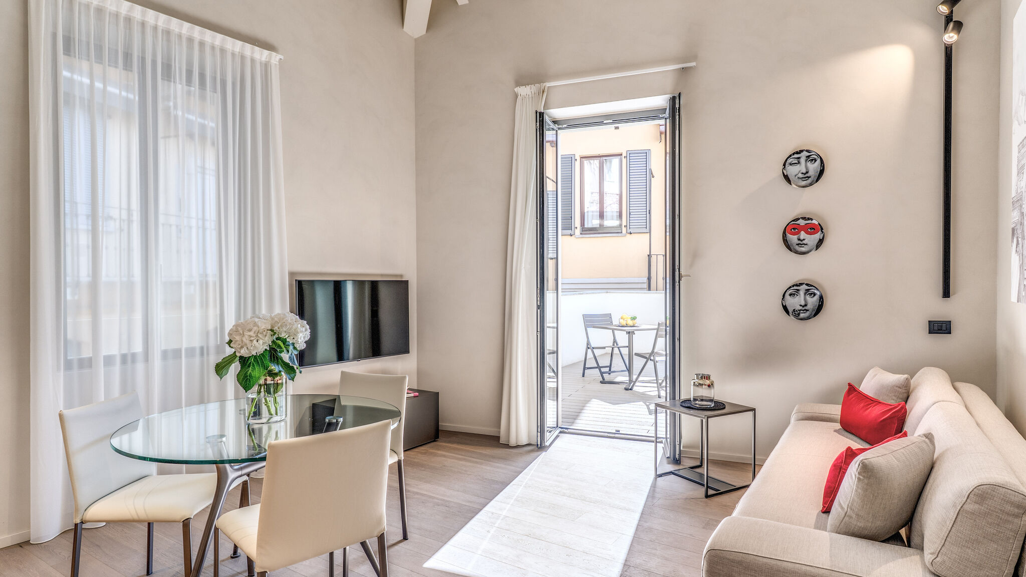 Italianway Milano Agnesi Statue - 1.101