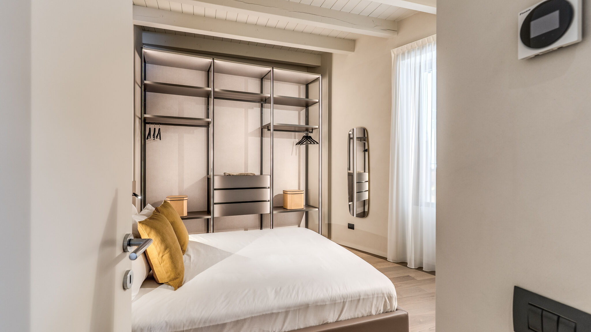 Italianway Milano Agnesi Statue - 1.101