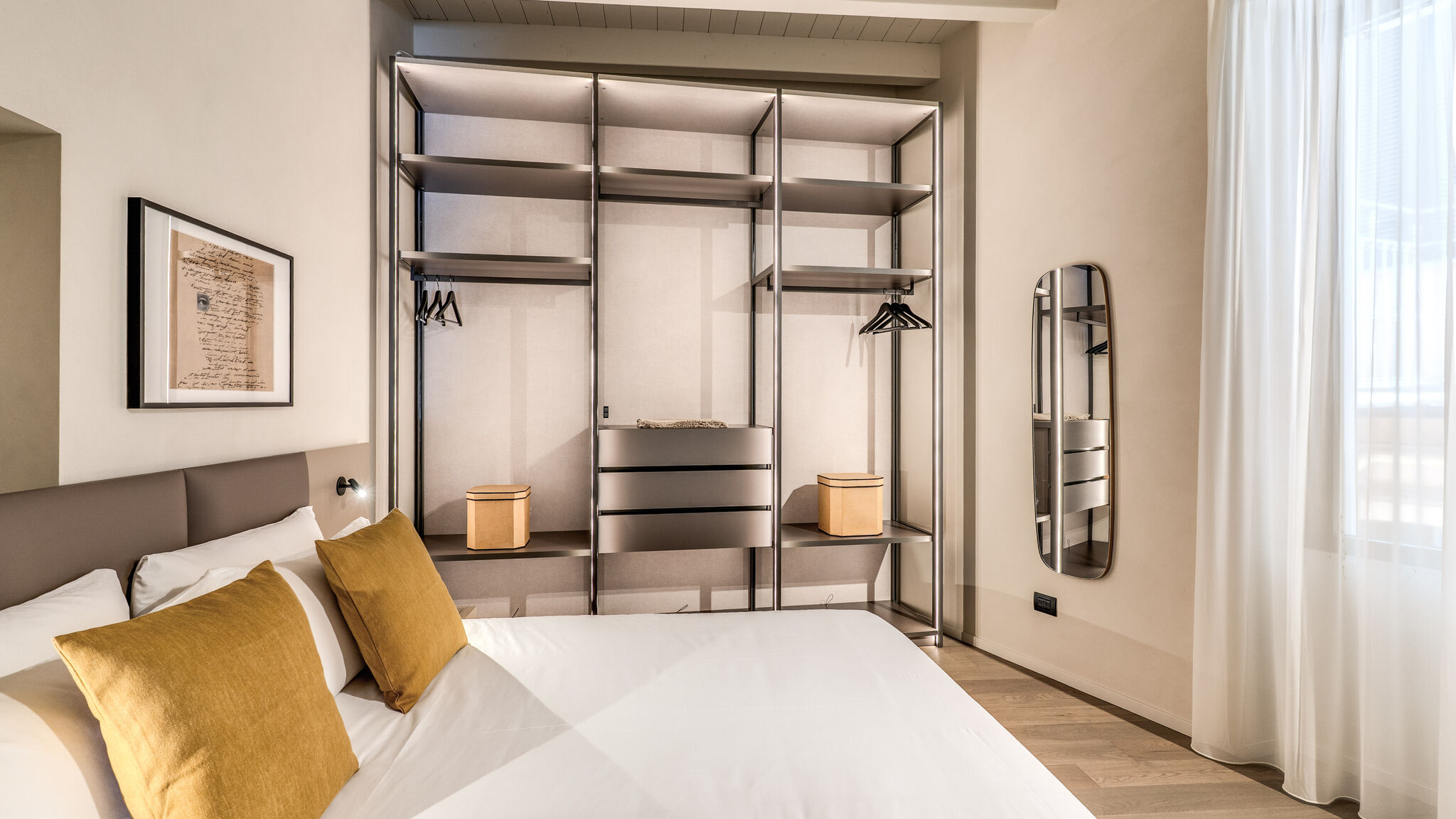 Italianway Milano Agnesi Statue - 1.101