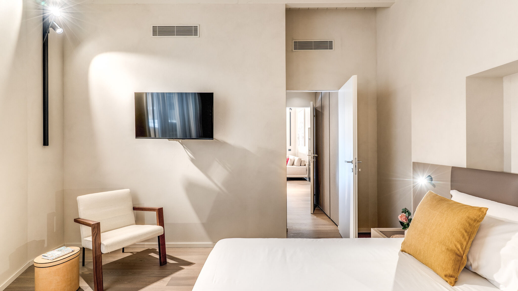 Italianway Milano Agnesi Statue - 1.101