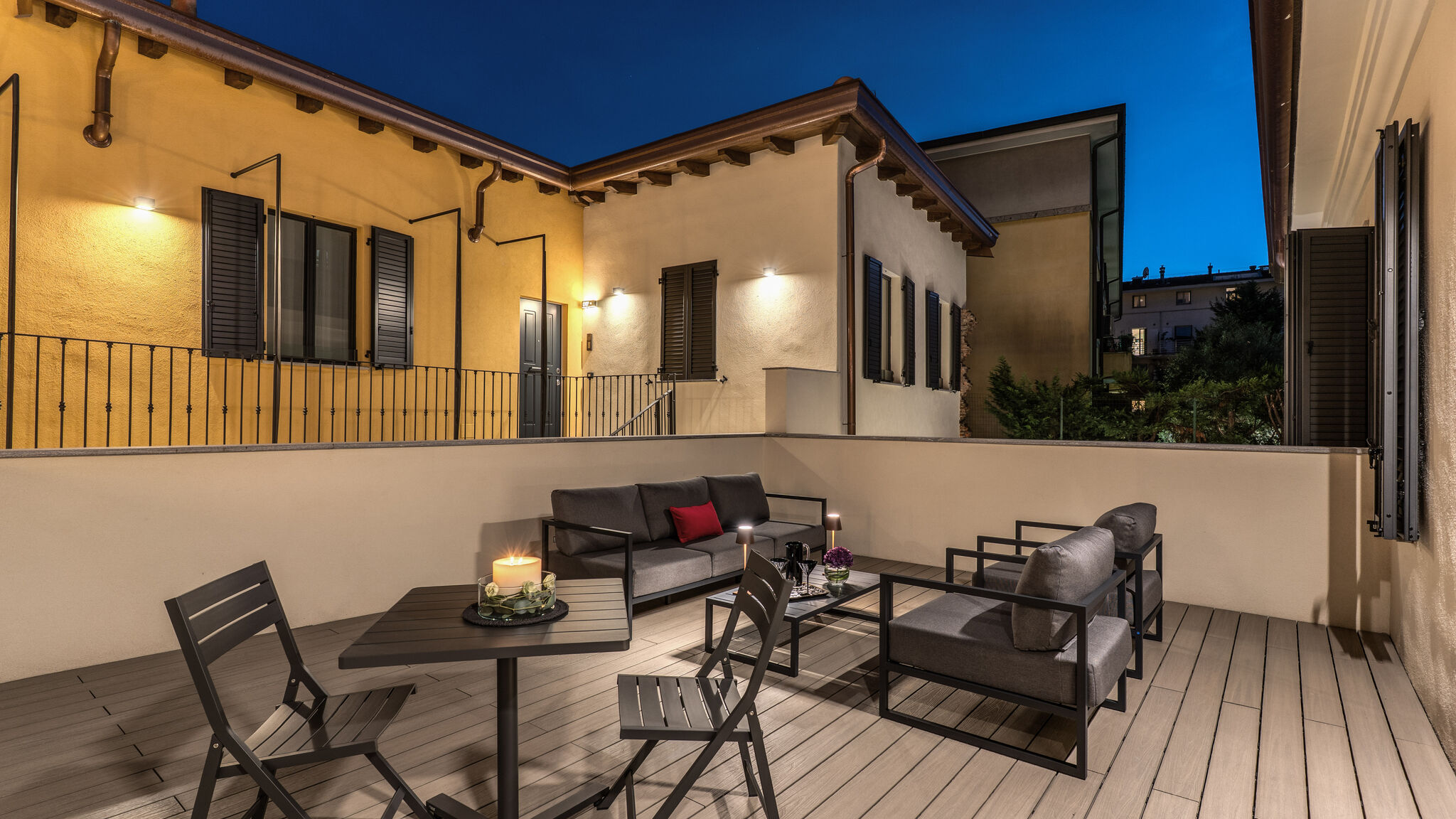 Italianway Milano Agnesi Statue - 1.101