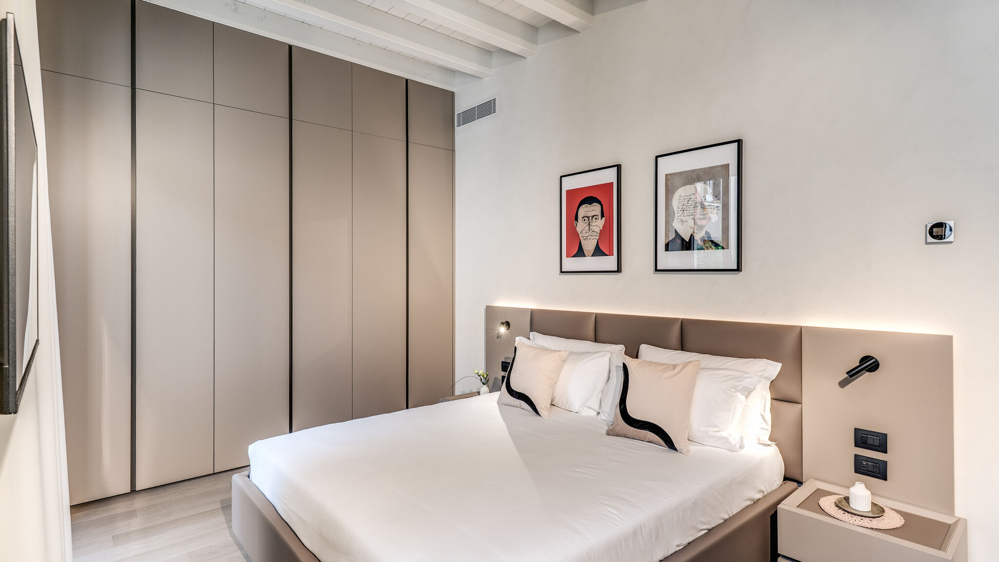 Italianway Milano Agnesi Statue - 1.102 