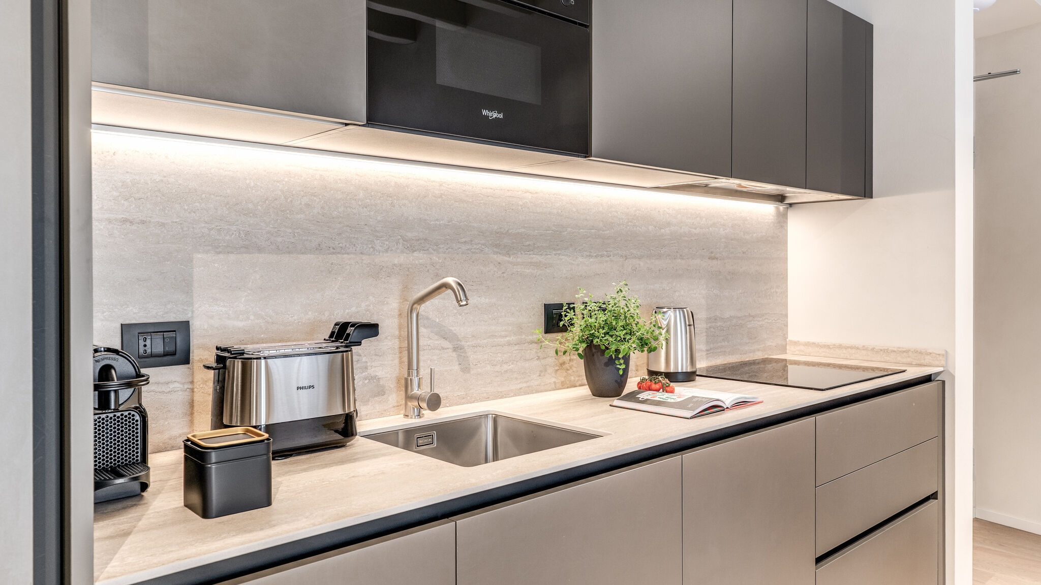 Italianway Milano Agnesi Statue - 1.102 