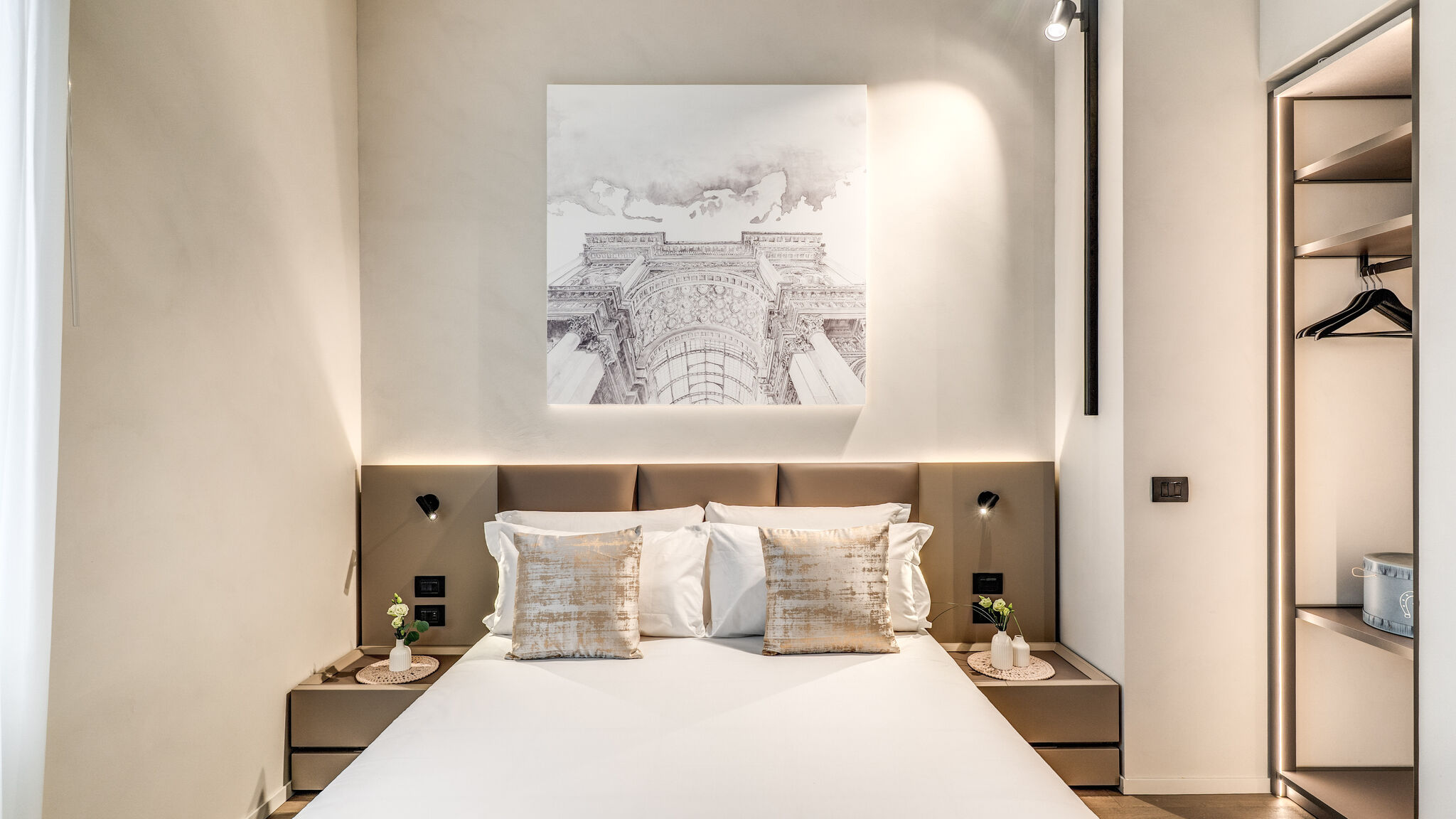 Italianway Milano Agnesi Statue - 1.103