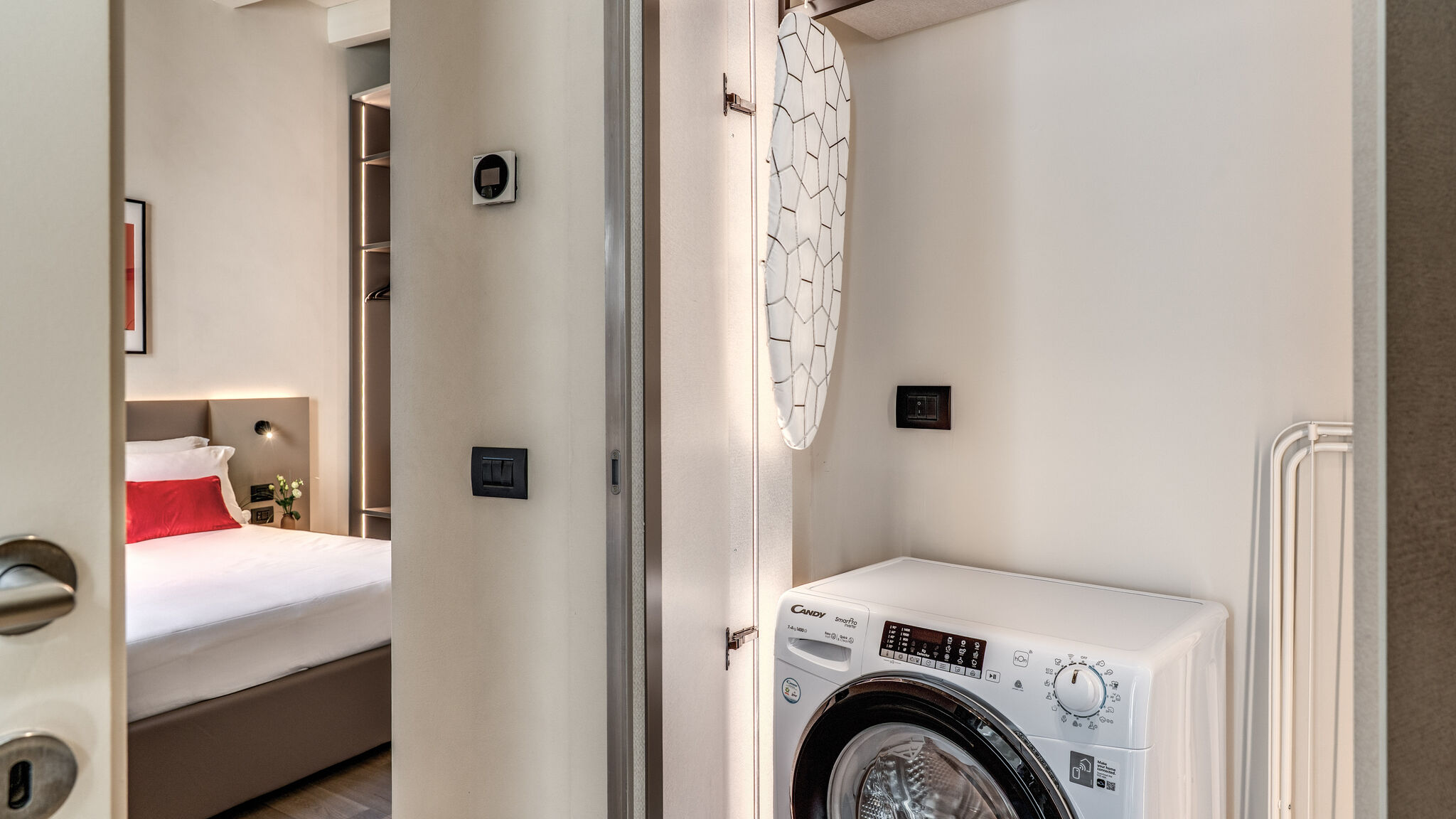 Italianway Milano Agnesi Statue - 1.103