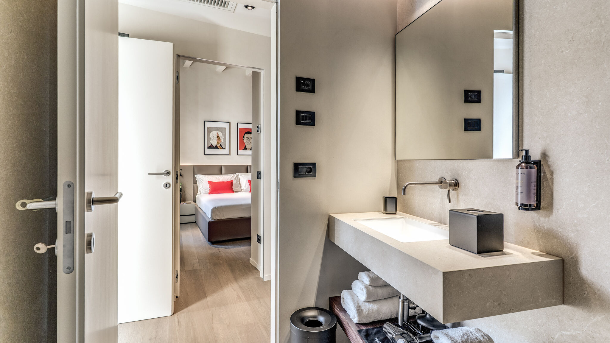 Italianway Milano Agnesi Statue - 1.103