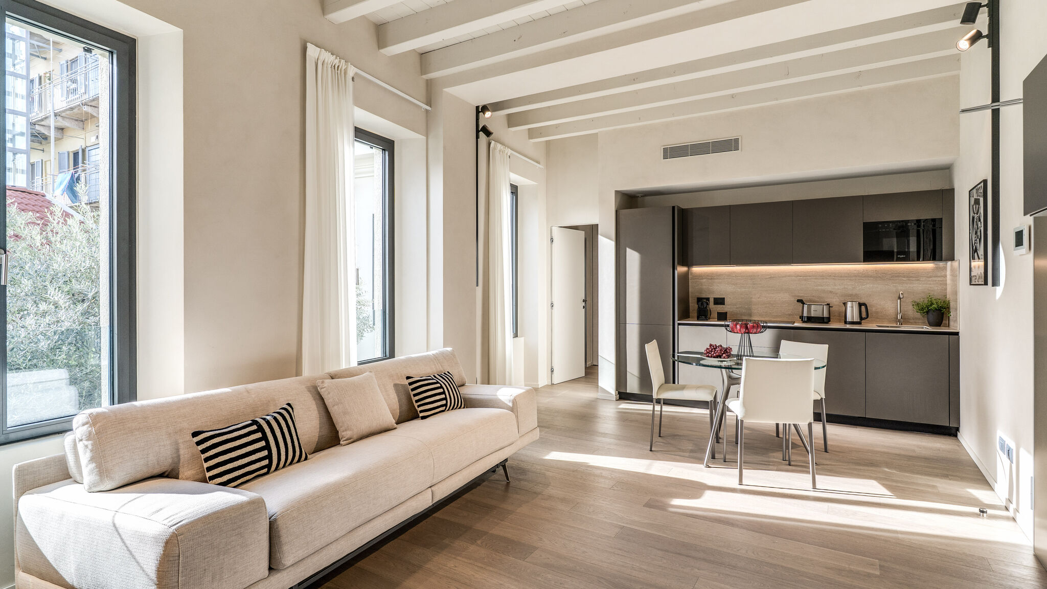 Italianway Milano Agnesi Statue - 1.103