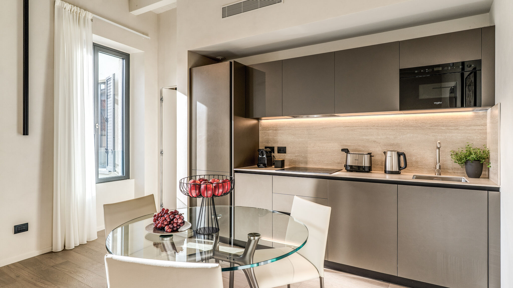 Italianway Milano Agnesi Statue - 1.103