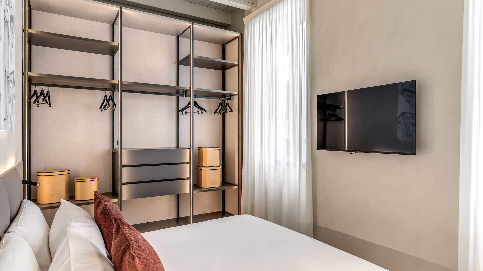 Italianway Milano Agnesi Statue - 1.104