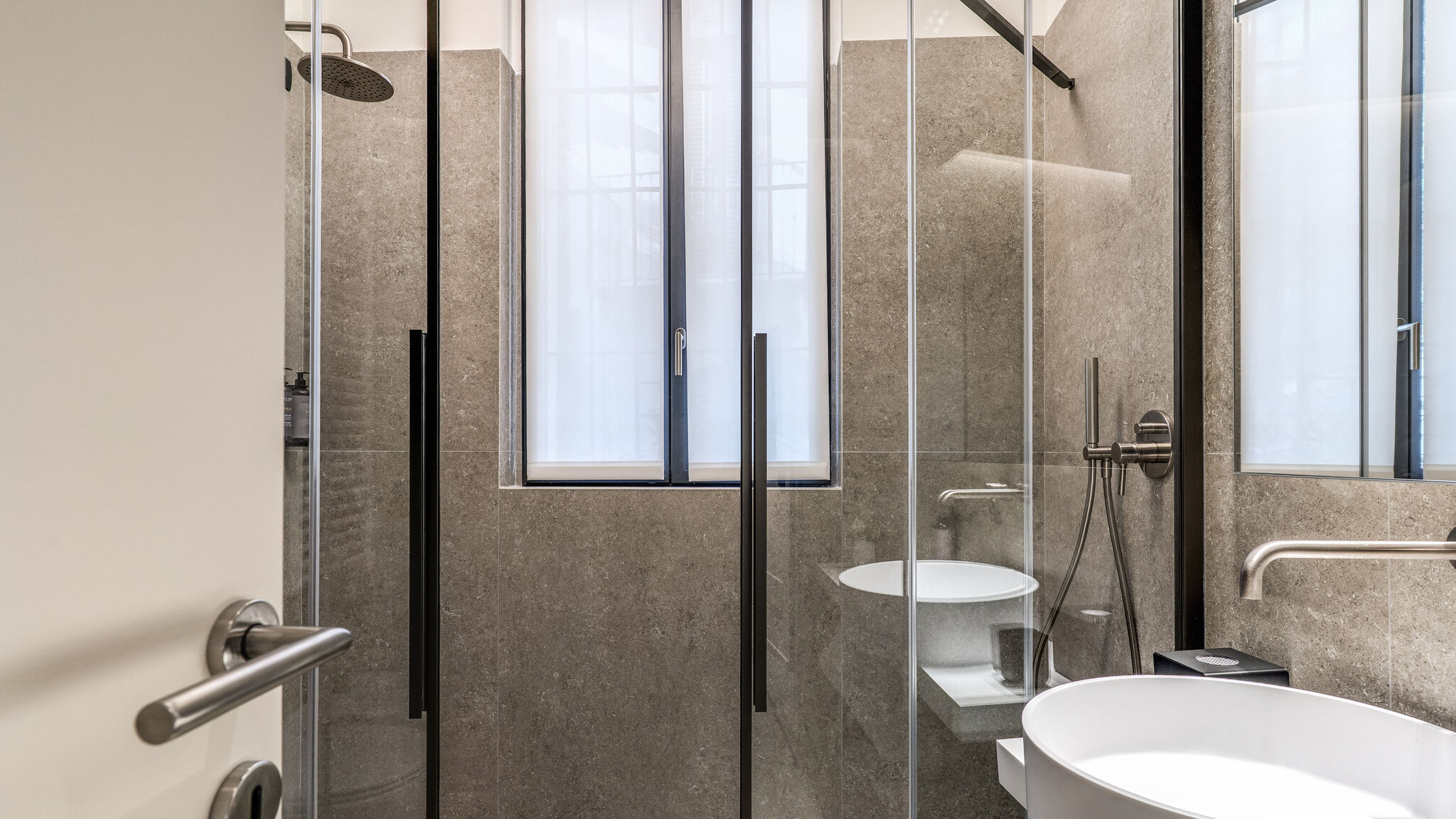 Italianway Milano Agnesi Statue - 3.001