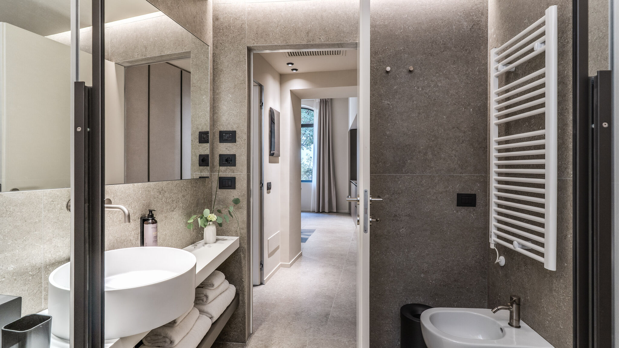 Italianway Milano Agnesi Statue - 3.001