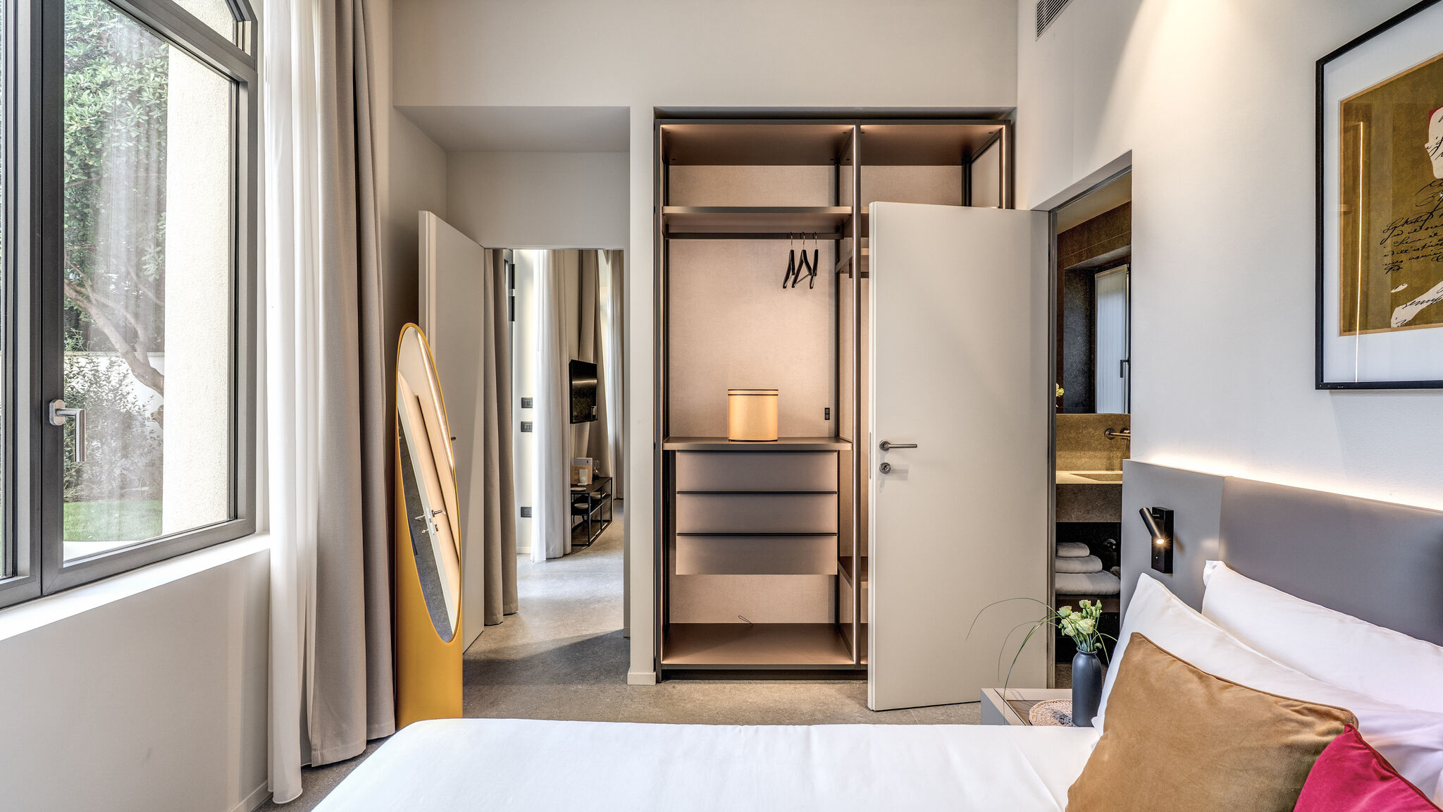 Italianway Milano Agnesi Statue - 3.001