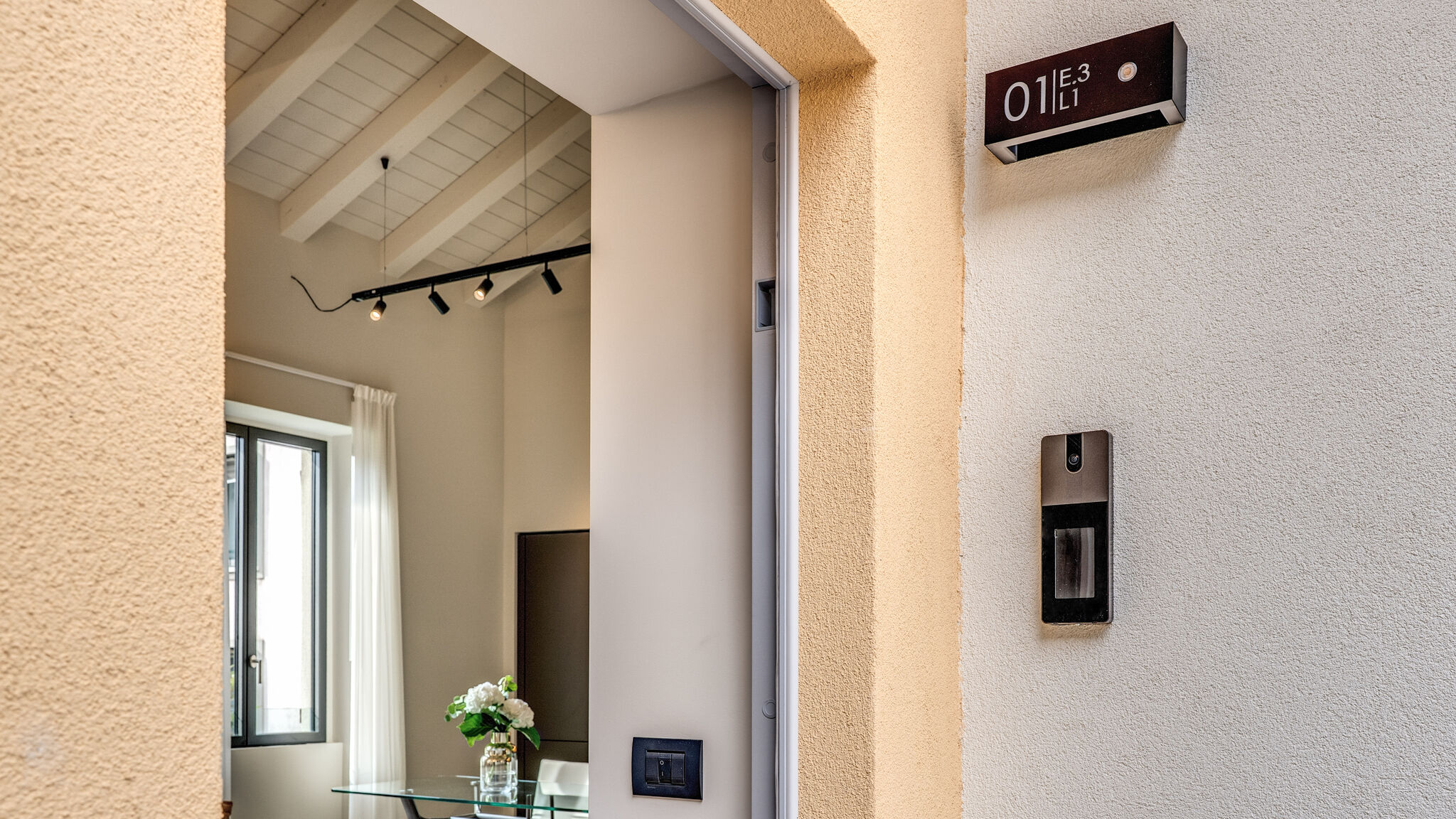 Italianway Milano Agnesi Statue - 3.101